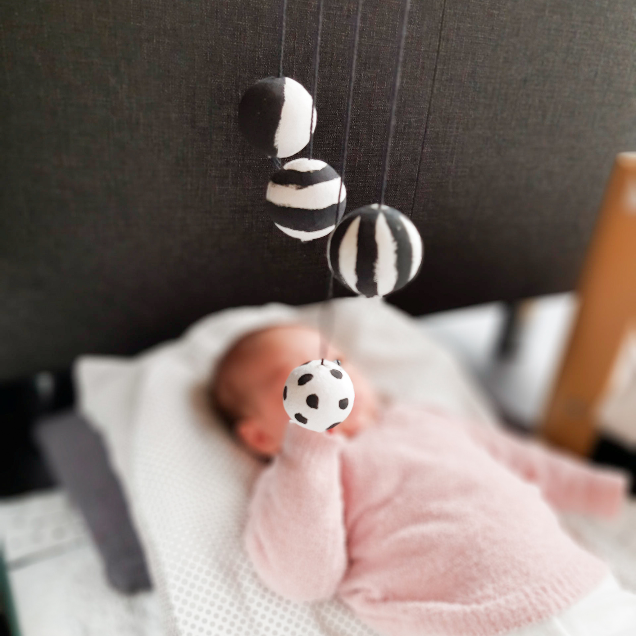 Montessori mobielen – baby week 7
